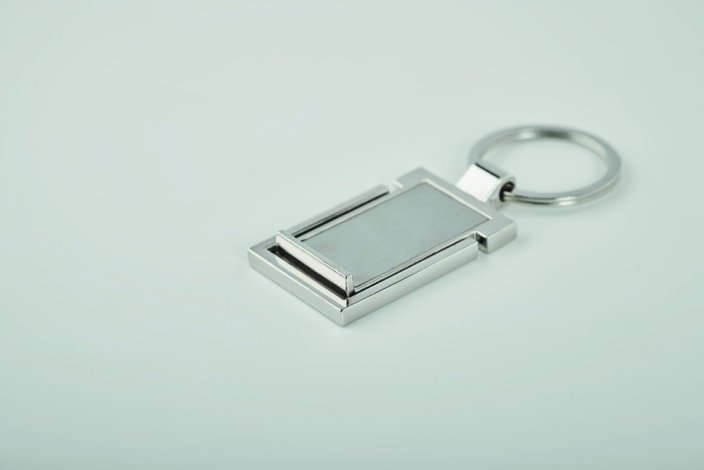 Klíčenka a stojánek na telefon