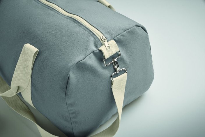 Cestovní taška 320 g - Umístění potisku: LEFT SIDE, Typ potisku: Sítotiskový transfer (max. 8 barev, 140x180mm), Počet barev potisku: 2 barvy, Počet kusů: 1500