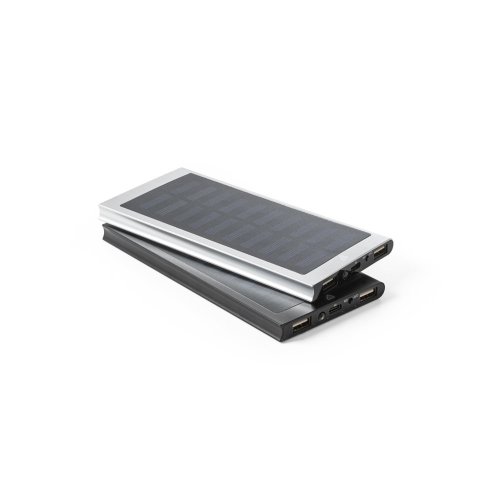 CLERK. Powerbanka 8 000 mAh se solárním panelem ze 100% recyklovaného hliníku - Typ potisku a počet barev: Gravírování laserem, 1 barva, Umístění a max. velikost potisku: Zadní část, 140 x 55, Počet kusů: 700 CLERK. Powerbanka 8 000 mAh se solárním panelem ze 100% recyklovaného hliníku - Typ potisku a počet barev: Gravírování laserem, 1 barva, Umístění a max. velikost potisku: Zadní část, 140 x 55, Počet kusů: 700
