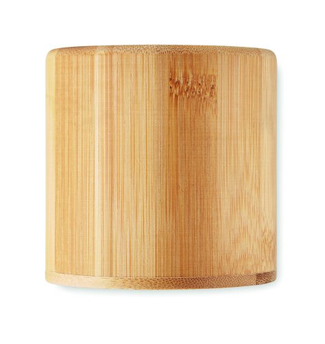 Svíčka v bambusovém držáku