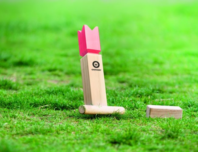 Dřevěná venkovní házecí hra