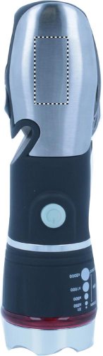 Multifunkční nářadí s baterkou